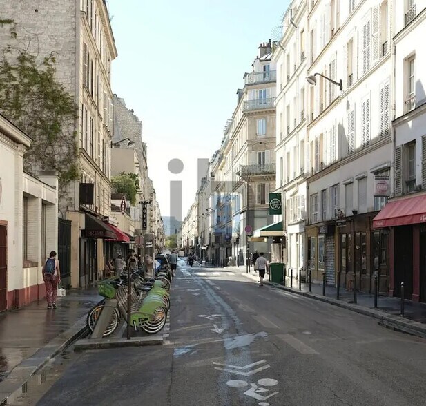 Local commercial dans Paris à louer - Photo de l’immeuble – Image 2 sur 2