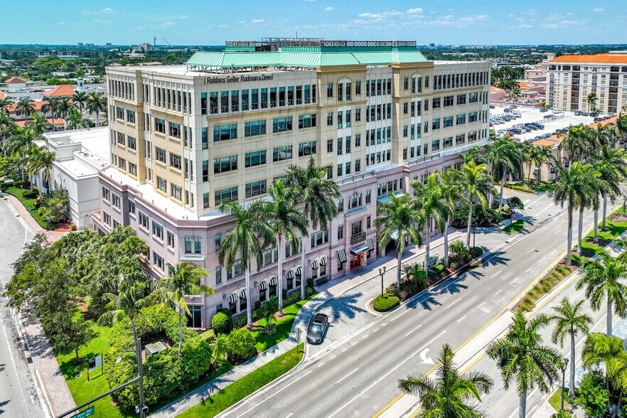 225 NE Mizner Blvd, Boca Raton, FL à louer - Photo de l’immeuble – Image 2 sur 14