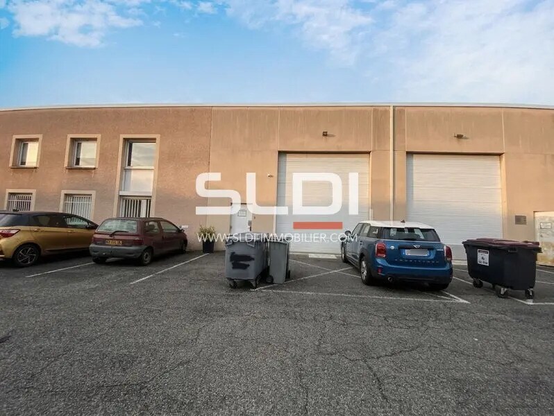 Bureau dans Villeurbanne à louer Photo de l’immeuble– Image 1 sur 10