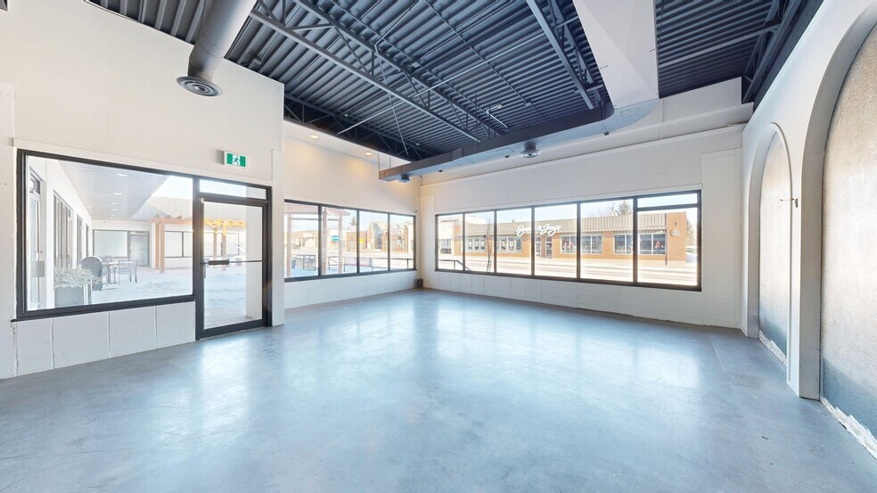 4810 50 st, Stettler, AB à louer - Photo de l’immeuble – Image 3 sur 28