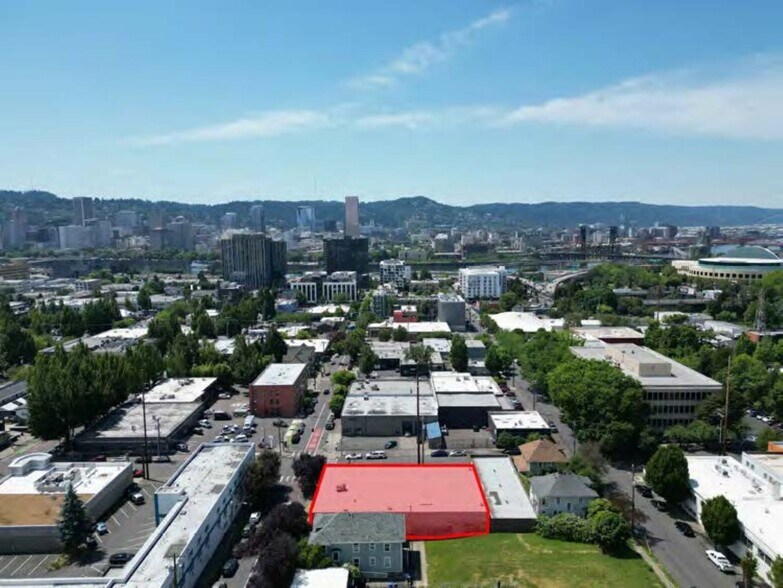 120 NE 9th Ave, Portland, OR à louer - Photo de l’immeuble – Image 3 sur 11