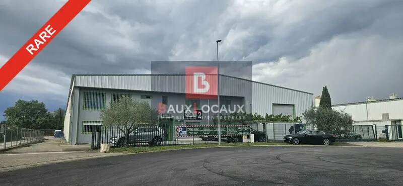 Industriel/Logistique dans Monteux à louer - Photo de l’immeuble – Image 1 sur 12