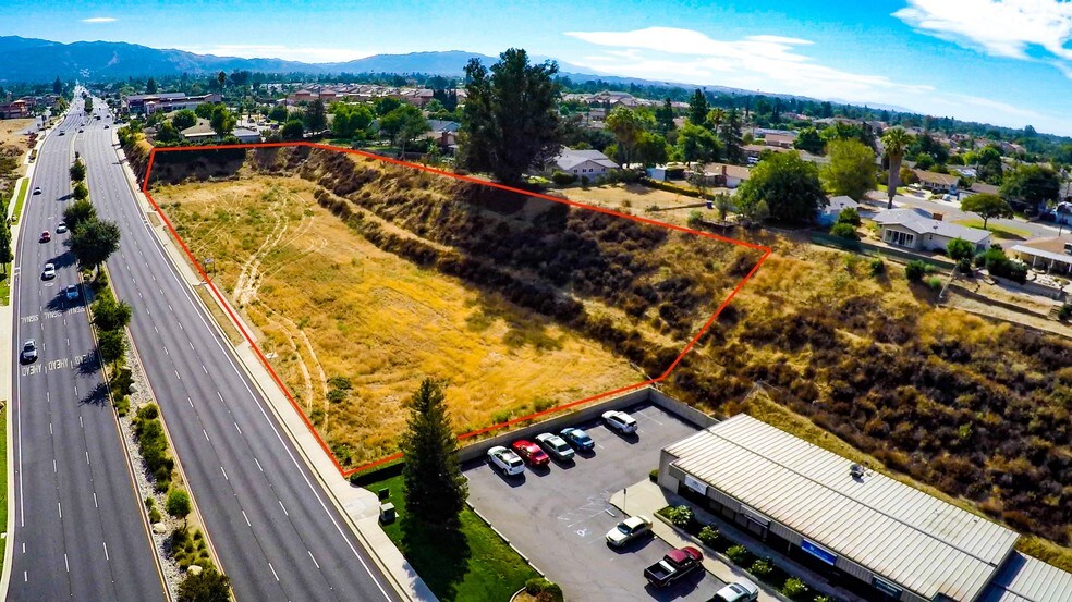 Yucaipa Blvd & 7th St, Yucaipa, CA à vendre - Photo de l’immeuble – Image 3 sur 11