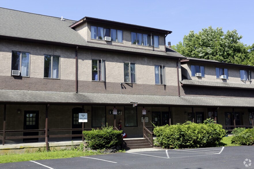16 Walling Ave, Sussex, NJ à vendre - Photo de l’immeuble – Image 2 sur 6