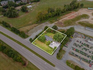 Plus de détails pour 2136 N Main St, Fuquay-Varina, NC - Bureau à vendre