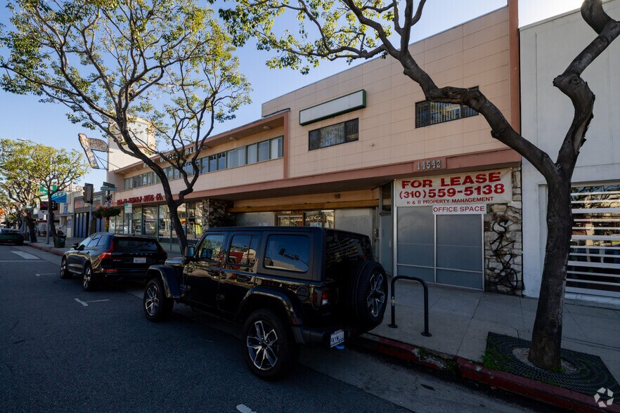 14534-14542 Ventura Blvd, Sherman Oaks, CA à louer - Photo principale – Image 1 sur 6