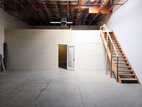 77750 Country Club Dr, Palm Desert, CA à louer Photo intérieure– Image 2 sur 5