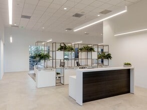 620 Newport Center Dr, Newport Beach, CA à louer Photo intérieure– Image 1 sur 19