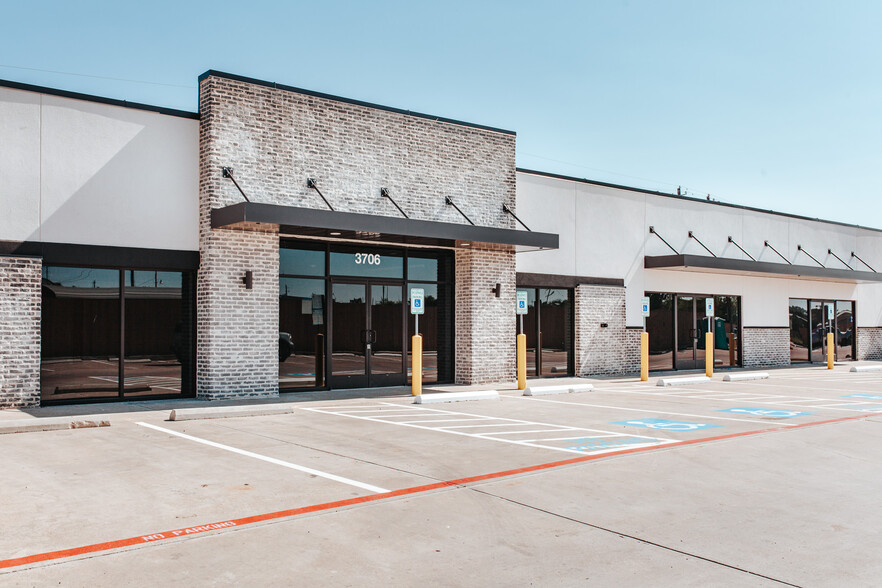 3706 N Navarro St, Victoria, TX à louer - Photo de l’immeuble – Image 3 sur 17