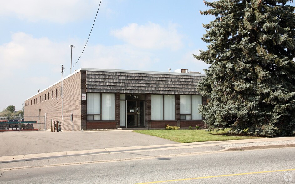 144-146 Oakdale Rd, Toronto, ON à vendre - Photo de l’immeuble – Image 2 sur 4