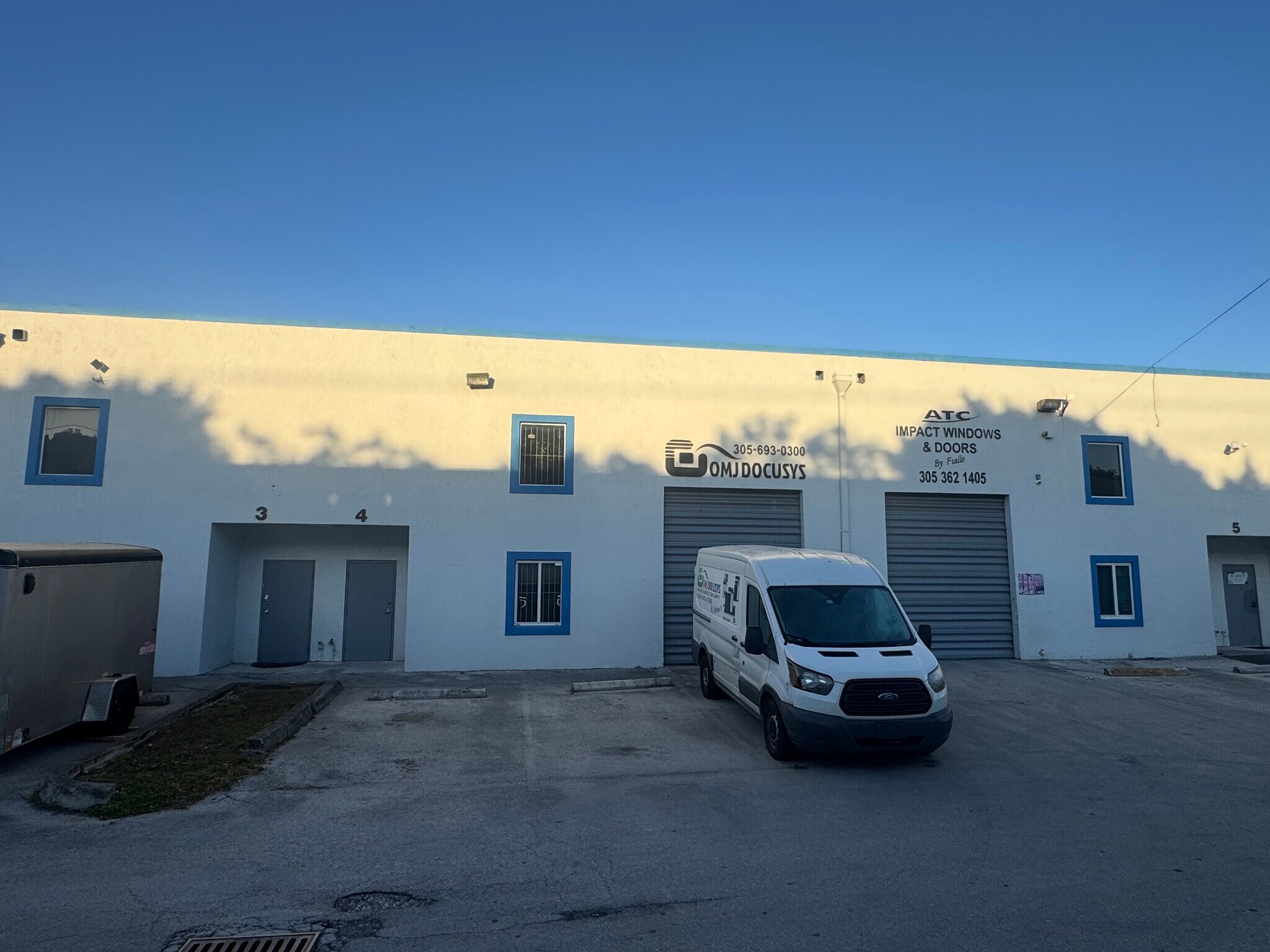 2219 W 80th St, Hialeah, FL à vendre Photo principale– Image 1 sur 3