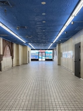 9104 Sutphin Blvd, Jamaica, NY à louer Photo intérieure– Image 1 sur 2