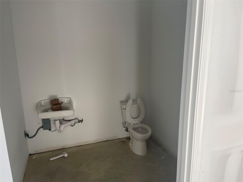 4535 SE 100th Pl, Belleview, FL à louer - Photo de l’immeuble – Image 3 sur 11