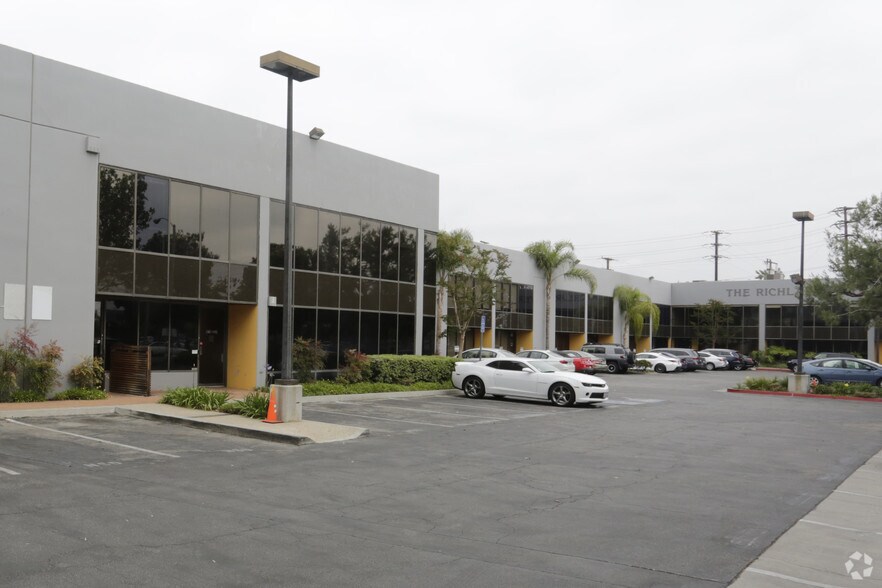 1703-1741 Stewart St, Santa Monica, CA à louer - Photo de l’immeuble – Image 3 sur 7