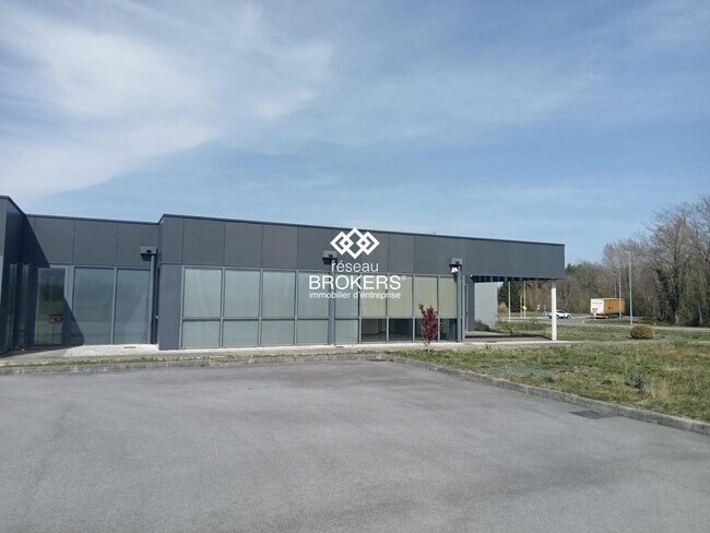 Plus de détails pour Local commercial à louer
