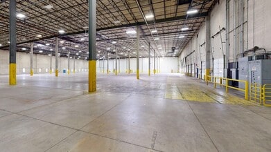 37 Runway Rd, Levittown, PA à louer Photo intérieure– Image 2 sur 5