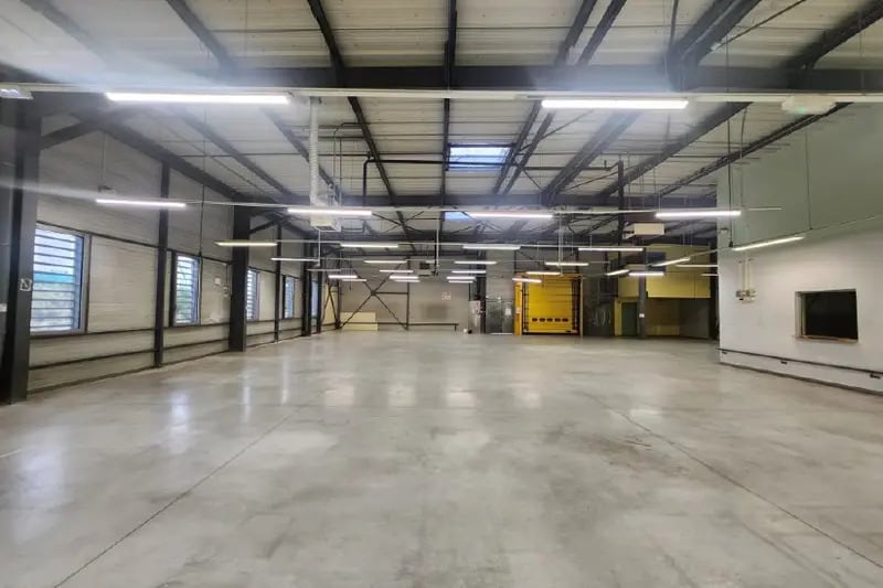 Local d’activités dans Vendargues à louer - Photo de l’immeuble – Image 2 sur 8