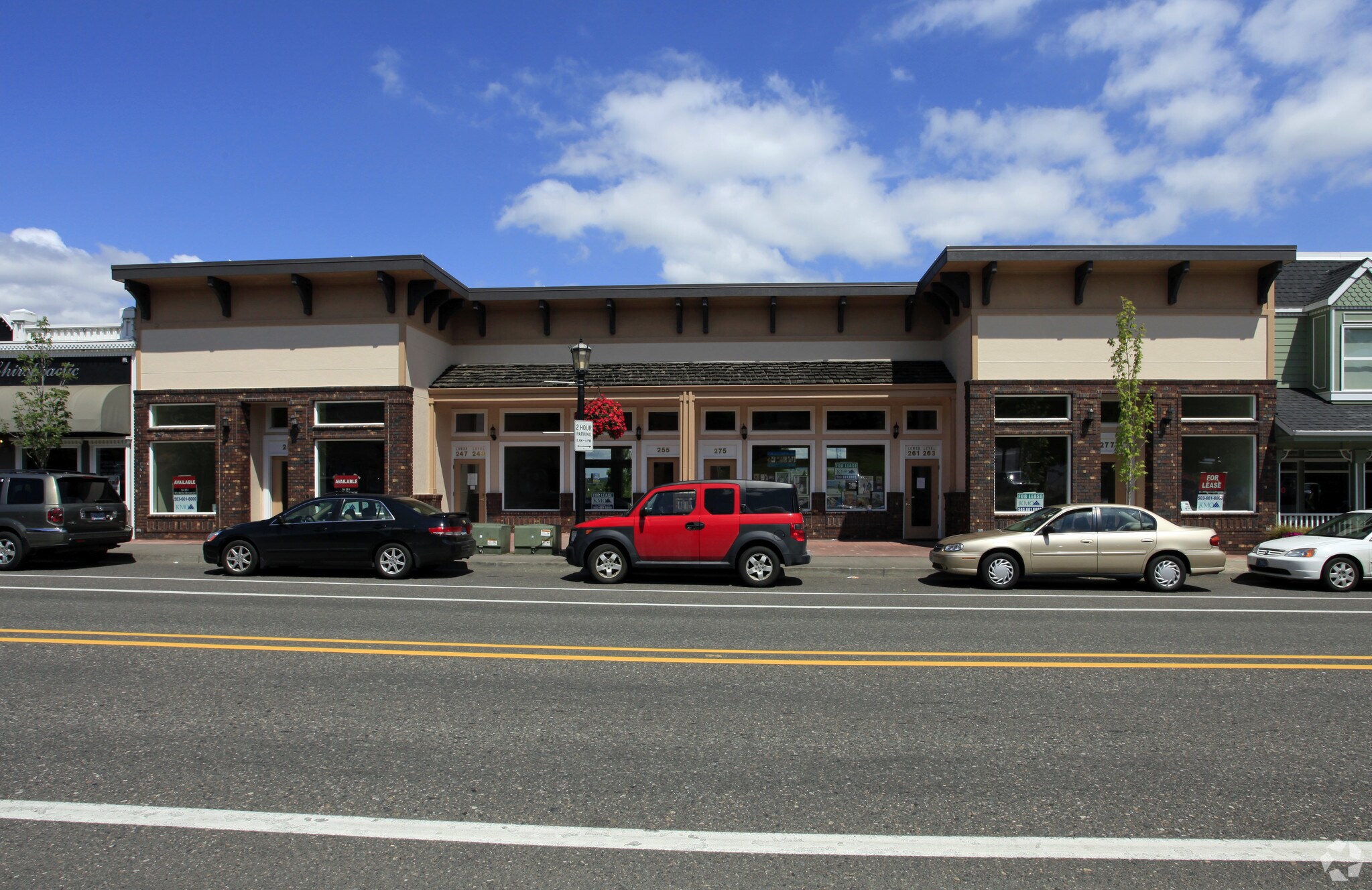 261 E Historic Columbia River Hwy, Troutdale, OR à louer Photo de l’immeuble– Image 1 sur 15