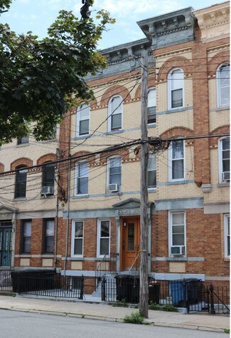 Plus de détails pour 1854 Madison St, Ridgewood, NY - Logement à vendre