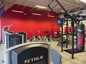 6750 Hollywood Blvd, Delmont, PA à louer Photo intérieure– Image 2 sur 13