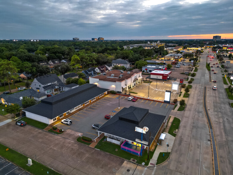 14501 Memorial Dr, Houston, TX à vendre - Photo de l’immeuble – Image 3 sur 8