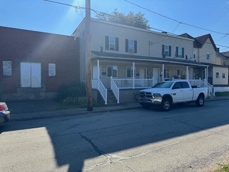 609 Allegheny Ave, Glassport, PA à vendre - Photo de l’immeuble – Image 2 sur 14