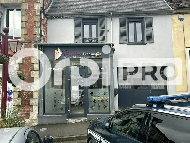 Bureau dans Saint-Just-en-Chaussée à vendre - Photo de l’immeuble – Image 1 sur 6