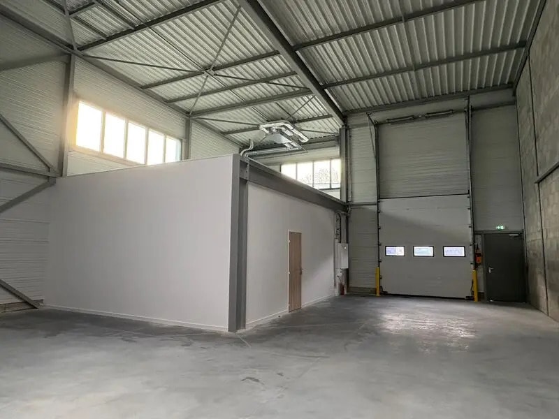 Bureau dans OULLINS-PIERRE-BÉNITE à louer Photo intérieure– Image 1 sur 8