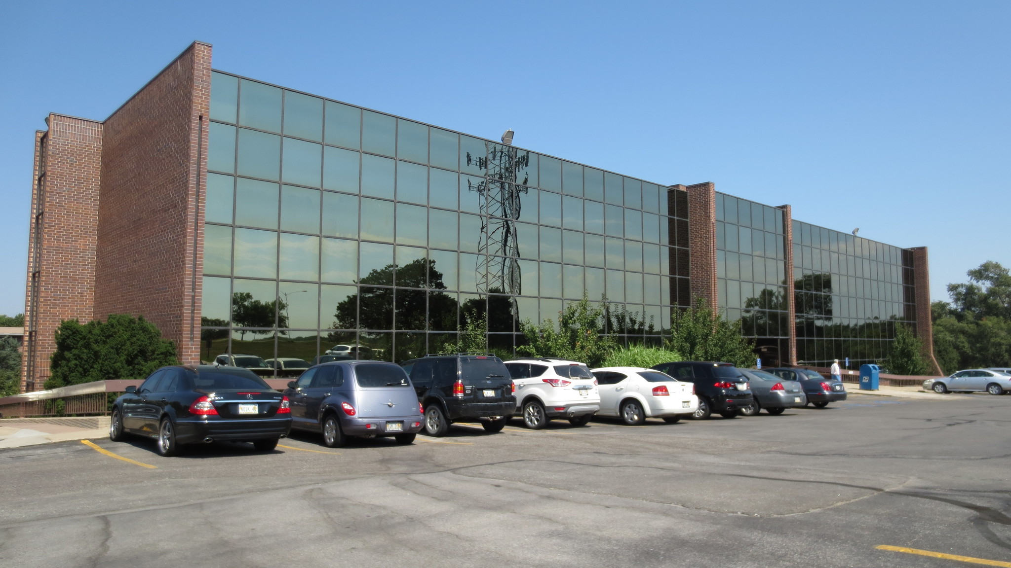 770 N Cotner Blvd, Lincoln, NE à louer Photo de l’immeuble– Image 1 sur 5