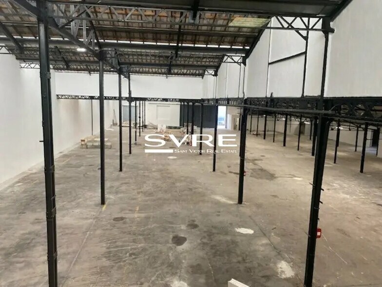 Local d’activités dans Marseille à louer - Photo de l’immeuble – Image 3 sur 5