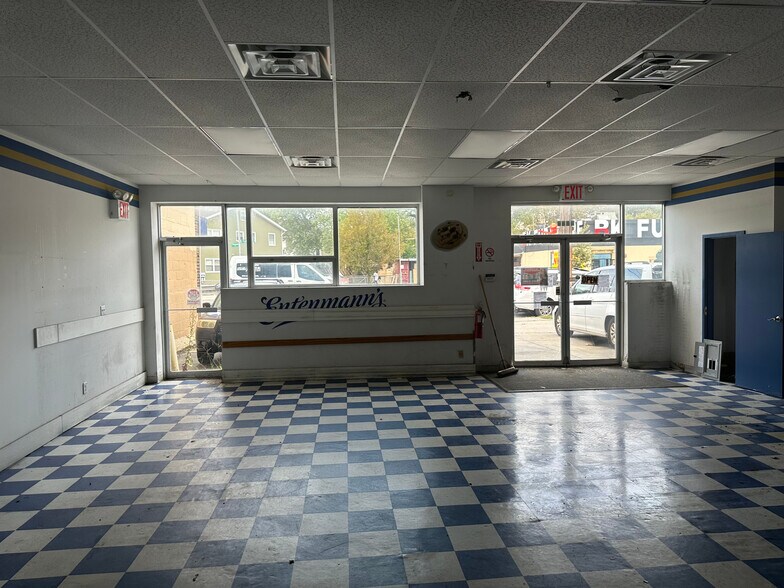 2220 Flatbush Ave, Brooklyn, NY à louer - Photo de l’immeuble – Image 3 sur 6