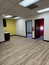 31900 Mission Trl, Lake Elsinore, CA à louer Photo intérieure– Image 2 sur 4