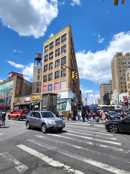 384 E 149th St, Bronx, NY à louer - Photo de l’immeuble – Image 2 sur 2