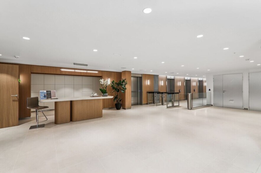 28-34 Rue De Monceau, Paris à louer - Photo de l’immeuble – Image 3 sur 18