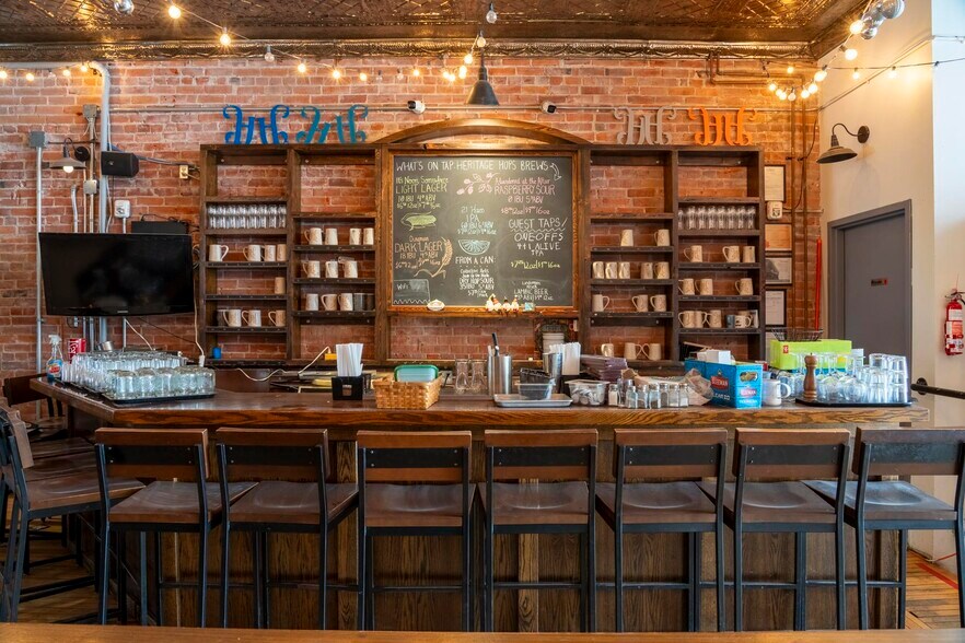 21 Market Pl, Stratford, ON à vendre - Photo intérieure – Image 3 sur 33