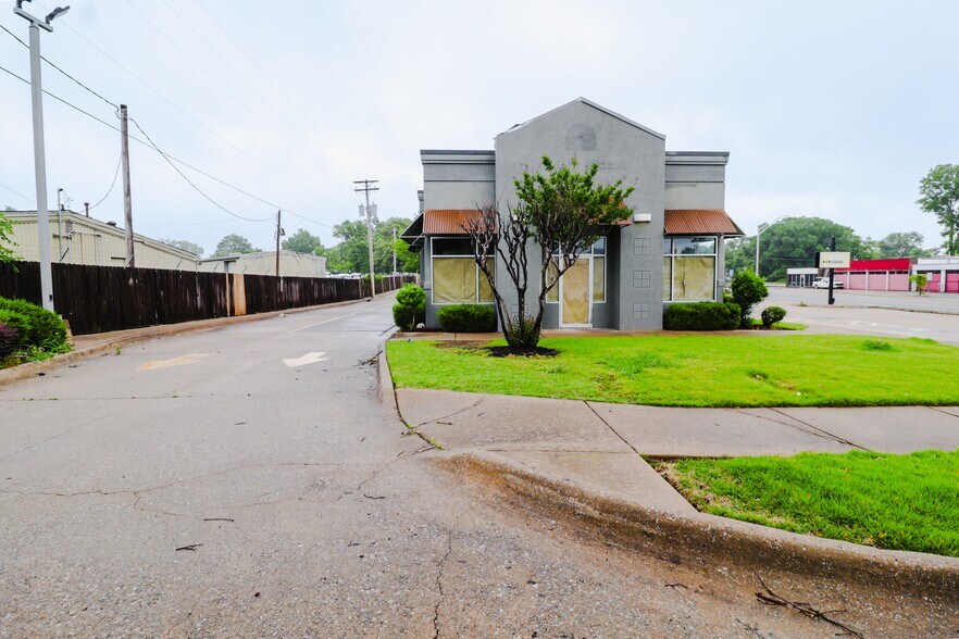 901 E Broadway Ave, North Little Rock, AR à vendre - Photo de l’immeuble – Image 2 sur 19