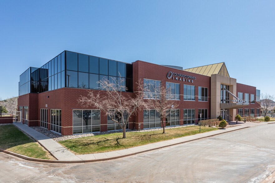 6005 Delmonico Dr, Colorado Springs, CO à louer - Photo de l’immeuble – Image 1 sur 4