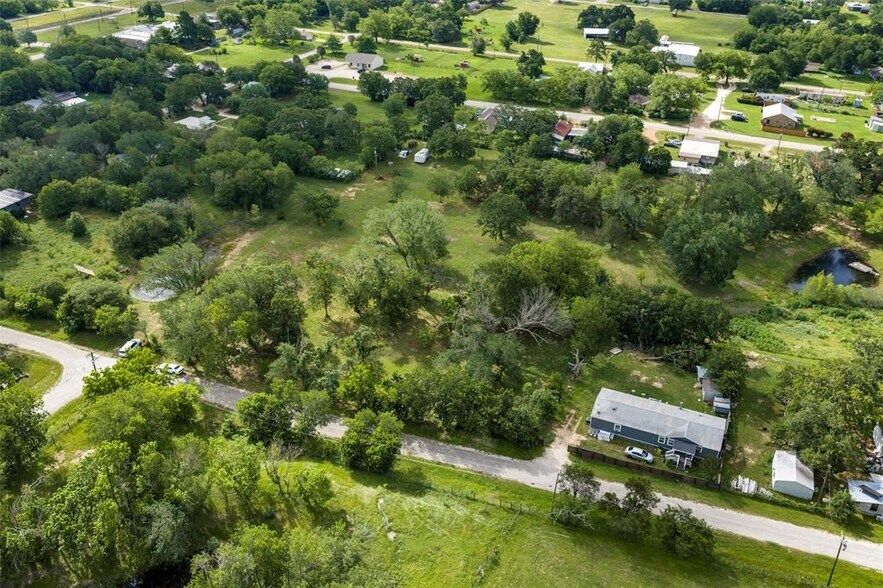 TBD Belton Street, McDade, TX à vendre - Photo de l’immeuble – Image 2 sur 25