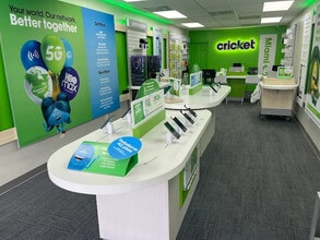 6890 W Flagler St, Miami, FL à louer Photo intérieure– Image 2 sur 7