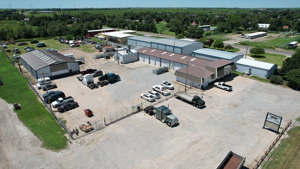 1409 W McArtor Rd, Dodge City, KS à vendre - Photo principale – Image 1 sur 27