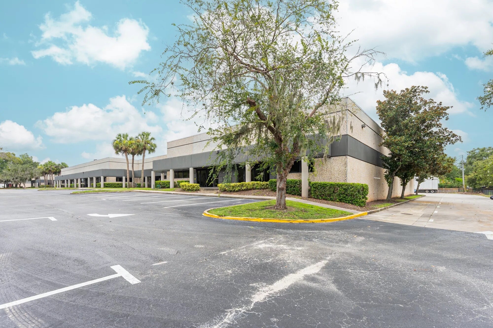 5200-5225 Region Ct, Lakeland, FL à louer Photo de l’immeuble– Image 1 sur 8