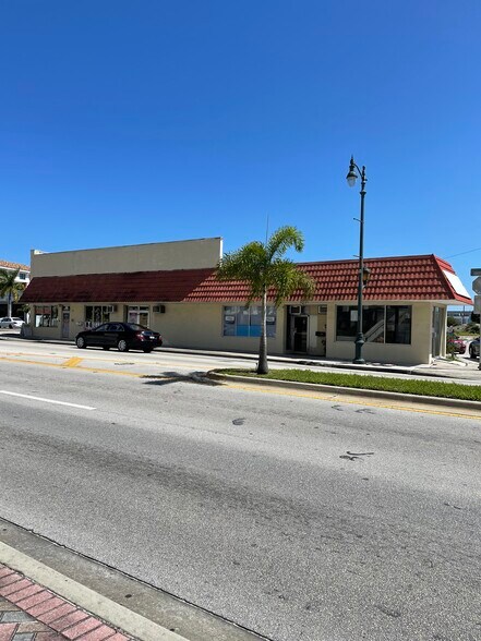110-116 S US Highway 1, Fort Pierce, FL à vendre - Photo de l’immeuble – Image 2 sur 6