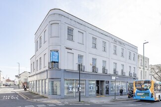 Plus de détails pour 25-27 Pittville St, Cheltenham - Local commercial à louer