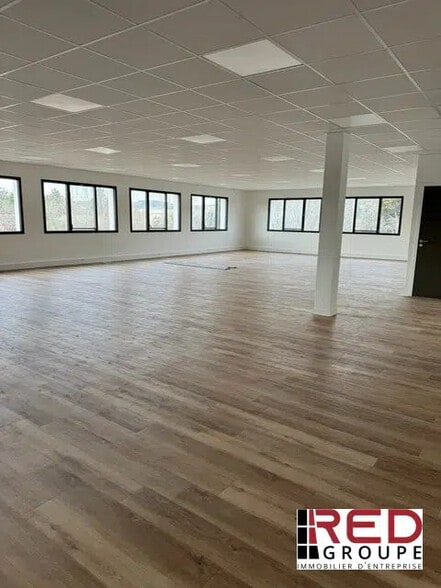 480 Route De Berre, Éguilles à vendre - Photo de l’immeuble – Image 2 sur 5