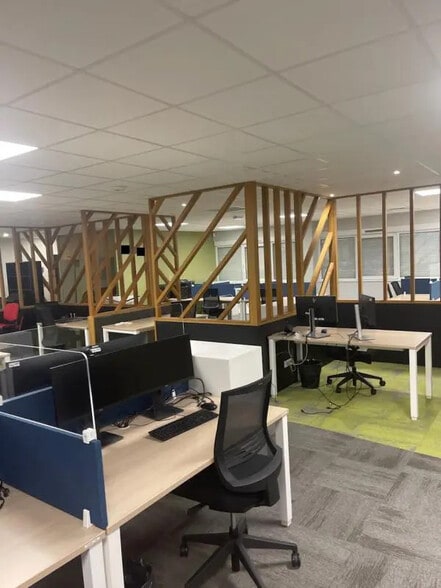 Bureau dans Le Mans à louer - Photo de l’immeuble – Image 2 sur 9