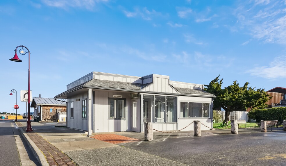 165 Alabama Ave SE, Bandon, OR à vendre - Photo de l’immeuble – Image 1 sur 24
