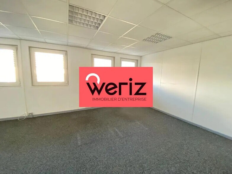 Bureau dans Marseille à louer - Photo de l’immeuble – Image 3 sur 10