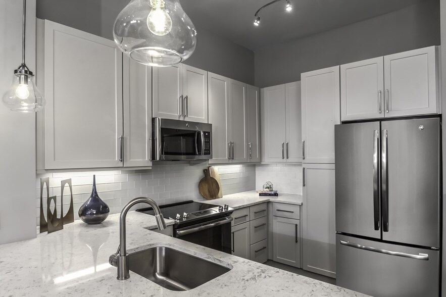 7420 N Rea Park Ln, Charlotte, NC à louer - Photo de l’immeuble – Image 2 sur 75