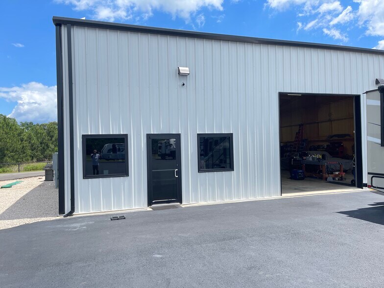 18707 State Highway 155 S, Flint, TX à vendre - Photo de l’immeuble – Image 2 sur 26