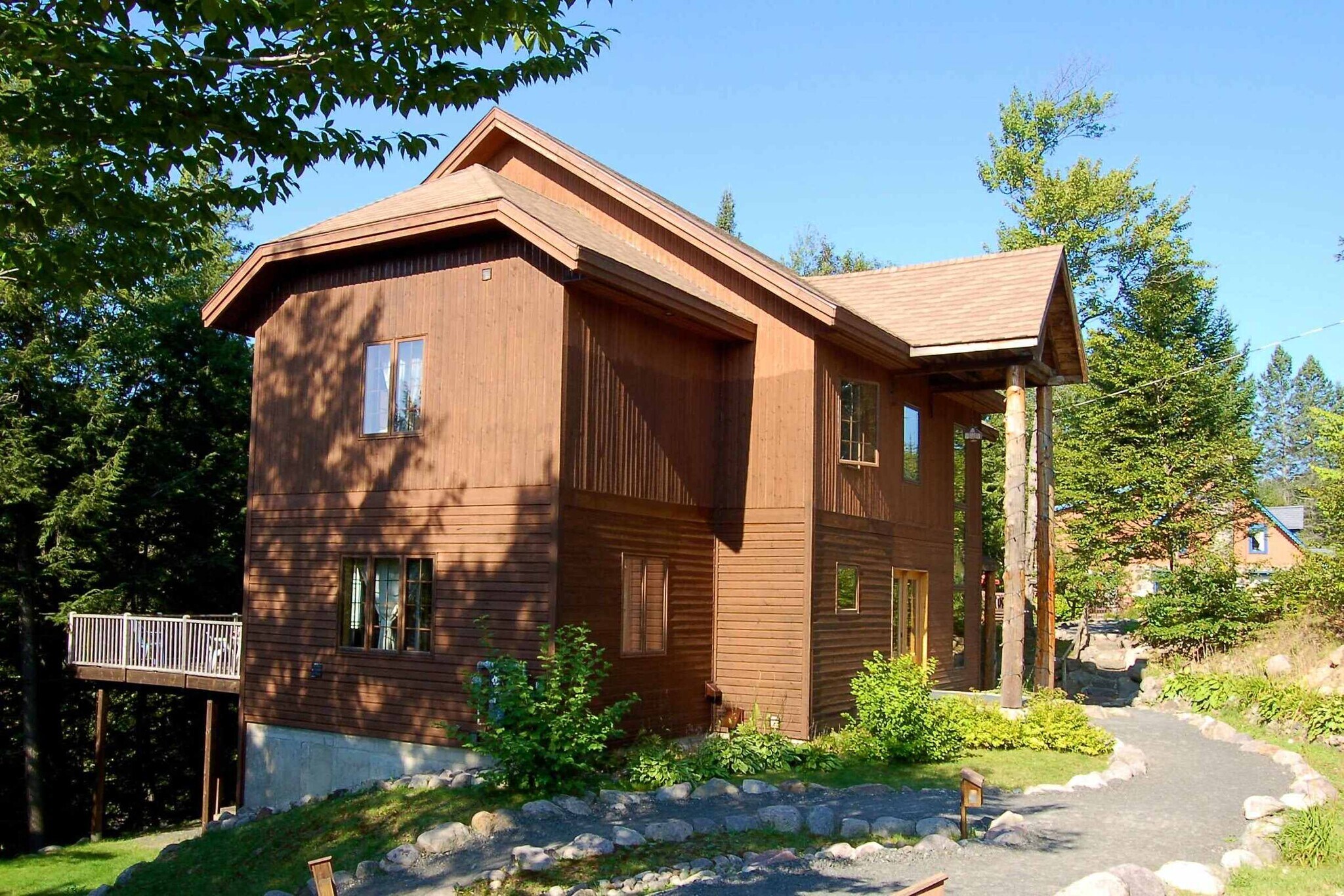 2222-2310 Boulevard de Sainte-Adèle portefeuille de 2 biens à vendre sur LoopNet.fr Photo principale– Image 1 sur 3